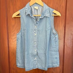 A New Day Blue Sleeveless Notched Collar Button Down